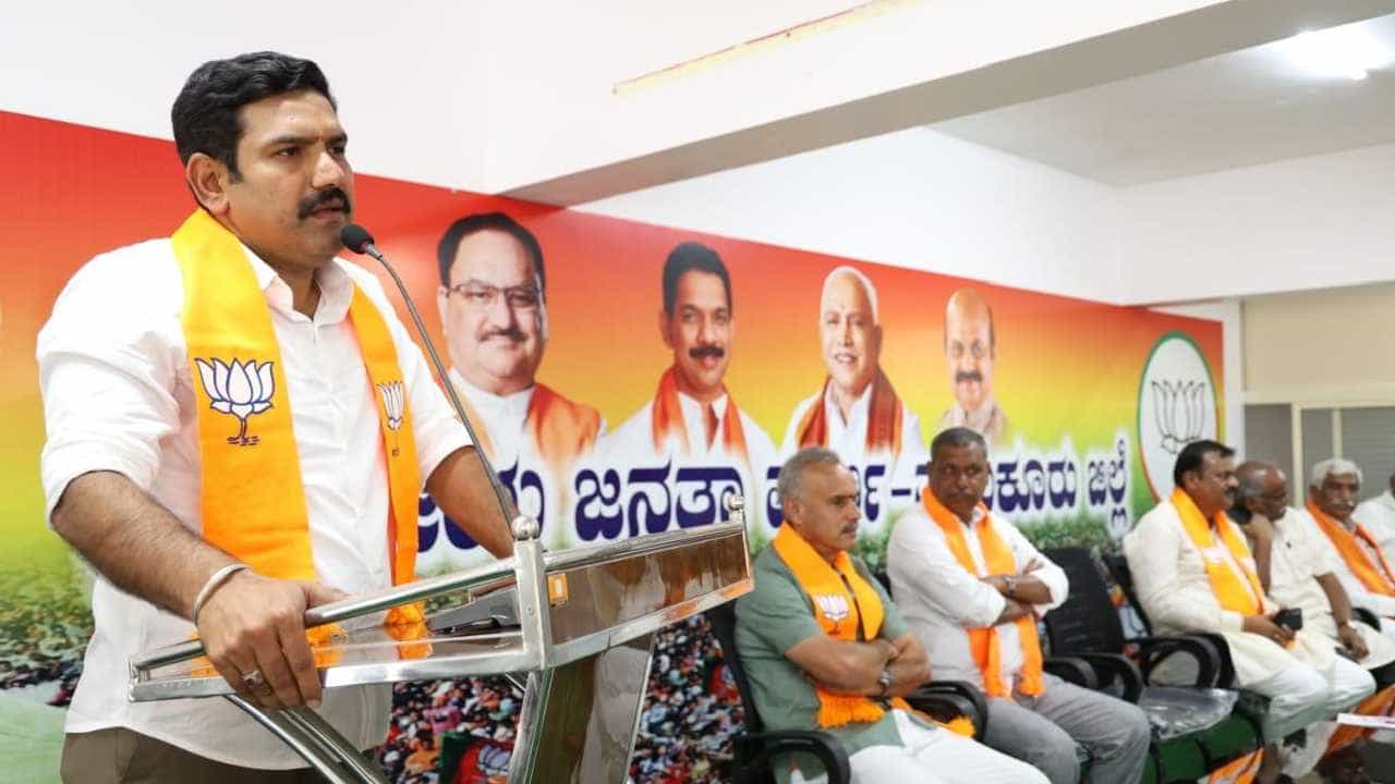 ಬಿವೈ ವಿಜಯೇಂದ್ರಗೆ ಬೆಂಗಾವಲು ವಾಹನ, ಭದ್ರತೆ ಒದಗಿಸಿದ ಸರ್ಕಾರ ಬಿವೈ ವಿಜಯೇಂದ್ರಗೆ ಬೆಂಗಾವಲು ವಾಹನ, ಭದ್ರತೆ ಒದಗಿಸಿದ ಸರ್ಕಾರ