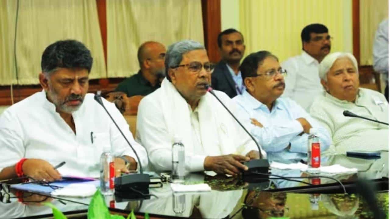 Karnataka Breaking News Kannada Highlights:ಸಿಎಂ ನೇತೃತ್ವದಲ್ಲಿ ನಡೆಯುತ್ತಿದ್ದ ಸಚಿವ ಸಂಪುಟ ಸಭೆ ಅಂತ್ಯ Karnataka Breaking News Kannada Highlights:ಸಿಎಂ ನೇತೃತ್ವದಲ್ಲಿ ನಡೆಯುತ್ತಿದ್ದ ಸಚಿವ ಸಂಪುಟ ಸಭೆ ಅಂತ್ಯ