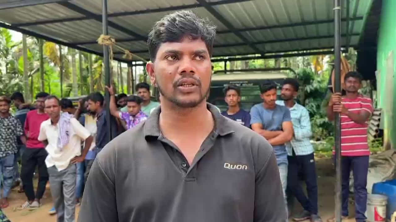 ಕನ್ನಡಿಗರ ಪರದಾಟ, ಕಾಫಿನಾಡು ಯುವಕನಿಗೆ ಚಿತ್ರಹಿಂಸೆ -ಕಾಂಬೋಡಿಯಾದಲ್ಲಿ ಚೀನಿ ಆ್ಯಪ್ ಕರಾಳ ದಂಧೆ, ವಾಪಸ್ ಭಾರತಕ್ಕೆ ಕಳಿಸಲು 13 ಲಕ್ಷಕ್ಕೆ ಡಿಮ್ಯಾಂಡ್ ಕನ್ನಡಿಗರ ಪರದಾಟ, ಕಾಫಿನಾಡು ಯುವಕನಿಗೆ ಚಿತ್ರಹಿಂಸೆ -ಕಾಂಬೋಡಿಯಾದಲ್ಲಿ ಚೀನಿ ಆ್ಯಪ್ ಕರಾಳ ದಂಧೆ, ವಾಪಸ್ ಭಾರತಕ್ಕೆ ಕಳಿಸಲು 13 ಲಕ್ಷಕ್ಕೆ ಡಿಮ್ಯಾಂಡ್