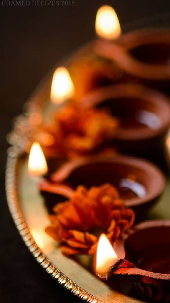 ಈ ಬಾರಿ ದೀಪಗಳ ಹಬ್ಬವನ್ನು  ನವೆಂಬರ್ 12 ರಂದು ಎಂದರೆ ಭಾನುವಾರ ಆಚರಿಸಲಾಗುವುದು.