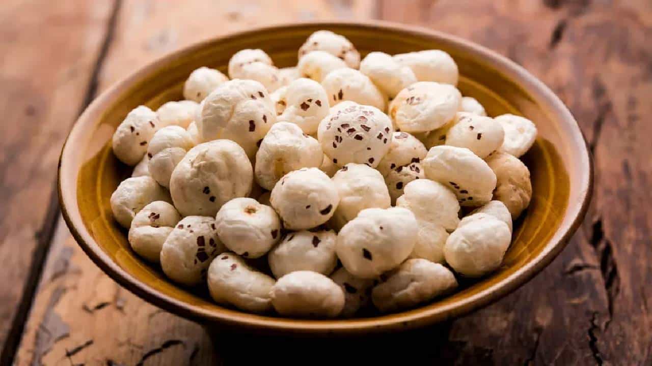 Makhana: ಕಮಲದ ಬೀಜಗಳನ್ನು ತುಪ್ಪದಲ್ಲಿ ಹುರಿದು ತಿನ್ನುವುದರಿಂದ ಏನೆಲ್ಲಾ ಆರೋಗ್ಯ ಪ್ರಯೋಜನಗಳಿವೆ?
