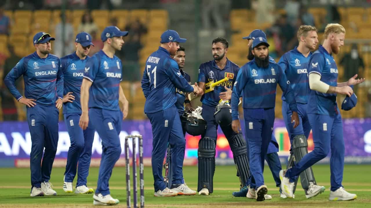 ENG vs WI: ವಿಶ್ವಕಪ್​ನಲ್ಲಿ ಕಳಪೆ ಪ್ರದರ್ಶನ; ಇಂಗ್ಲೆಂಡ್ ತಂಡದಿಂದ 9 ಆಟಗಾರರಿಗೆ ಗೇಟ್​ಪಾಸ್..!