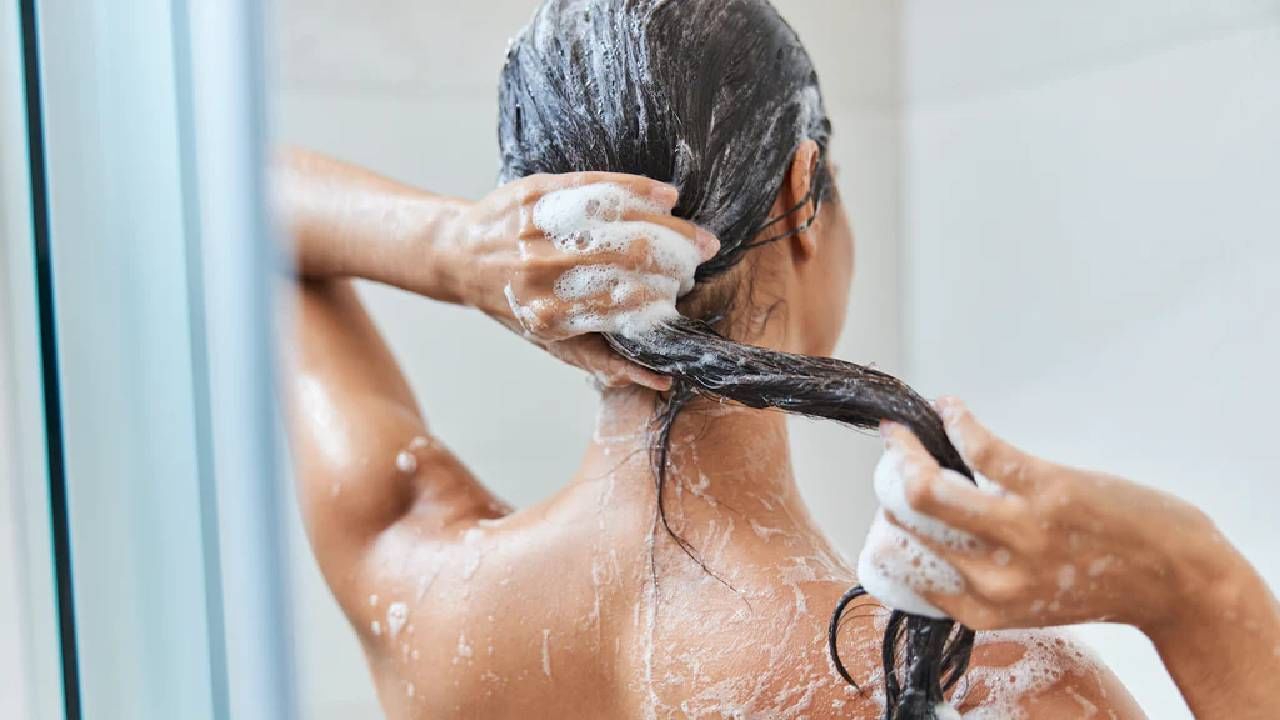 Hair Care: ಚಳಿಗಾಲದಲ್ಲಿ  ಕೂದಲು ತೊಳೆಯುವಾಗ ಈ ತಪ್ಪುಗಳನ್ನು ಮಾಡದಿರಿ