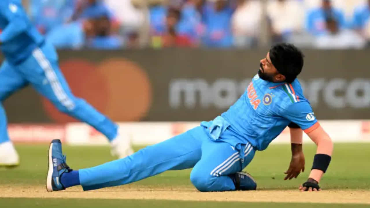 ಭಾರತ ಮತ್ತು ಆಸ್ಟ್ರೇಲಿಯಾ ನಡುವಿನ ಐದು ಪಂದ್ಯಗಳ ಟಿ20 ಕ್ರಿಕೆಟ್ ಸರಣಿ ನವೆಂಬರ್ 23 ರಿಂದ ಆರಂಭವಾಗಲಿದೆ. ಇಂಜುರಿಯಿಂದಾಗಿ ಟೀಂ ಇಂಡಿಯಾದಿಂದ ಹೊರಗುಳಿದಿರುವ ಭಾರತ ಟಿ20 ತಂಡದ ನಾಯಕ ಹಾರ್ದಿಕ್ ಪಾಂಡ್ಯ ಈ ಸರಣಿಗೂ ಆಡುವ ಸಾಧ್ಯತೆ ಕಡಿಮೆ.