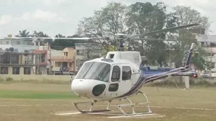 ಇದೇ ಮೊದಲ ಬಾರಿಗೆ ಹಾಸನಾಂಬೆ ಉತ್ಸವದಲ್ಲಿ ಹೆಲಿಟೂರಿಸಂ: ಜನರು ಫುಲ್ ಖುಷ್ ಇದೇ ಮೊದಲ ಬಾರಿಗೆ ಹಾಸನಾಂಬೆ ಉತ್ಸವದಲ್ಲಿ ಹೆಲಿಟೂರಿಸಂ: ಜನರು ಫುಲ್ ಖುಷ್