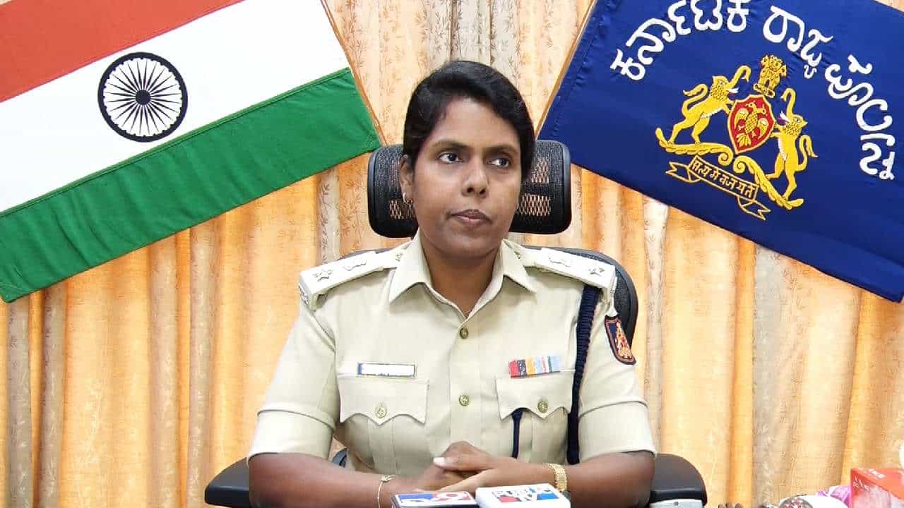 ಹುಬ್ಬಳ್ಳಿ: ವಿಶ್ವಕಪ್ ಕ್ರಿಕೆಟ್ ಬೆಟ್ಟಿಂಗ್, ದೀಪಾವಳಿ ವೇಳೆ ಜೂಜಾಟ; 773 ಮಂದಿ ಅರೆಸ್ಟ್ ಹುಬ್ಬಳ್ಳಿ: ವಿಶ್ವಕಪ್ ಕ್ರಿಕೆಟ್ ಬೆಟ್ಟಿಂಗ್, ದೀಪಾವಳಿ ವೇಳೆ ಜೂಜಾಟ; 773 ಮಂದಿ ಅರೆಸ್ಟ್
