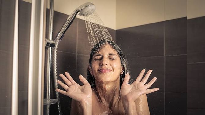 ಐಸ್ ನೀರಿನಿಂದ ಸ್ನಾನ ಮಾಡುವುದು ಆರೋಗ್ಯಕ್ಕೆ ಒಳ್ಳೆಯದಾ?