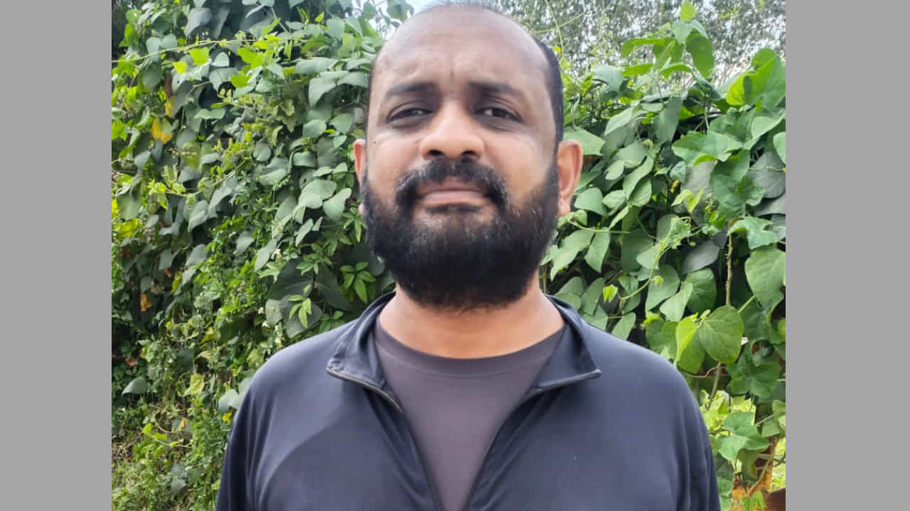 ಆಸ್ತಿ ಹಸ್ತಾಂತರಿಸದ ತಂದೆಯ ಕಣ್ಣುಗಳನ್ನು ಕಿತ್ತಿದ್ದ ಮಗನಿಗೆ 9 ವರ್ಷ ಜೈಲುಶಿಕ್ಷೆ ವಿಧಿಸಿದ ನ್ಯಾಯಾಲಯ ಆಸ್ತಿ ಹಸ್ತಾಂತರಿಸದ ತಂದೆಯ ಕಣ್ಣುಗಳನ್ನು ಕಿತ್ತಿದ್ದ ಮಗನಿಗೆ 9 ವರ್ಷ ಜೈಲುಶಿಕ್ಷೆ ವಿಧಿಸಿದ ನ್ಯಾಯಾಲಯ