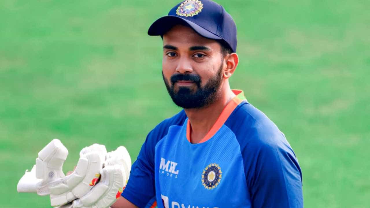ಲಕ್ನೋದಲ್ಲೇ ಉಳಿದ ರಾಹುಲ್: ತಂಡದಿಂದ ಹೊರಬಿದ್ದ 8 ಆಟಗಾರರು ಯಾರ್ಯಾರು ಗೊತ್ತಾ? ಲಕ್ನೋದಲ್ಲೇ ಉಳಿದ ರಾಹುಲ್: ತಂಡದಿಂದ ಹೊರಬಿದ್ದ 8 ಆಟಗಾರರು ಯಾರ್ಯಾರು ಗೊತ್ತಾ?