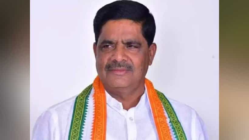 ರೈತರಿಗೆ ಹಣ ನೀಡದಿದ್ದರೇ ನನ್ನ ಸ್ಥಾನಕ್ಕೆ ರಾಜಿನಾಮೆ ನೀಡುವೆ; ಸರ್ಕಾರಕ್ಕೆ ಕಾಂಗ್ರೆಸ್ ಶಾಸಕ ಎಚ್ಚರಿಕೆ 