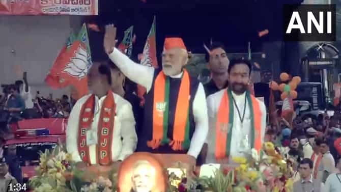 ಹೈದರಾಬಾದ್‌ನಲ್ಲಿ ಪ್ರಧಾನಿ ನರೇಂದ್ರ ಮೋದಿ ಬೃಹತ್ ರೋಡ್ ಶೋ