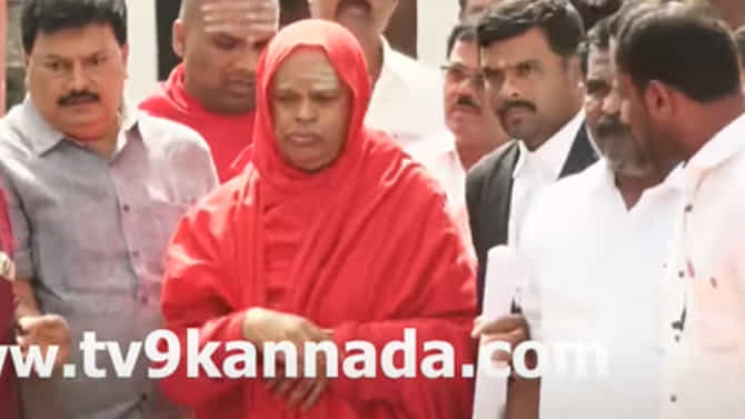 ಜೈಲಿನಿಂದ ಹೊರಬಂದ ಮುರುಘಾಶ್ರೀ: ಪ್ರಕರಣದ ಬಗ್ಗೆ ಶರಣರು ಹೇಳಿದ್ದಿಷ್ಟು