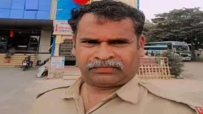 ಬಸ್ ಡ್ರೈವ್ ಮಾಡುವಾಗಲೇ ಹೃದಯಾಘಾತ: ಹಲವರ ಜೀವ ಉಳಿಸಿ ಪ್ರಾಣತೆತ್ತ ಚಾಲಕ