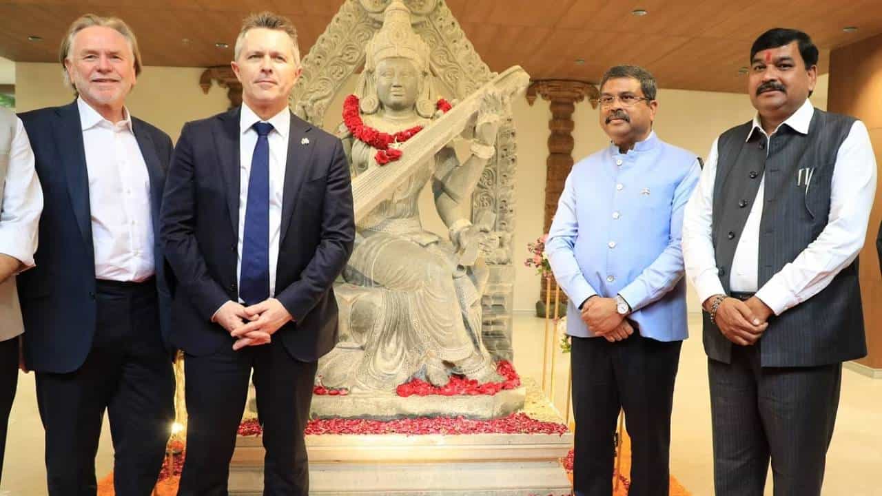 ಜಂಟಿ ಶಿಕ್ಷಣ ಸಚಿವರ ಸಭೆಯಲ್ಲಿ ಭಾರತ, ಆಸ್ಟ್ರೇಲಿಯಾ ಸಂಶೋಧನಾ ಸಹಯೋಗವನ್ನು ಬಲಪಡಿಸಲು ನಿರ್ಧರಿಸಿವೆ ಜಂಟಿ ಶಿಕ್ಷಣ ಸಚಿವರ ಸಭೆಯಲ್ಲಿ ಭಾರತ, ಆಸ್ಟ್ರೇಲಿಯಾ ಸಂಶೋಧನಾ ಸಹಯೋಗವನ್ನು ಬಲಪಡಿಸಲು ನಿರ್ಧರಿಸಿವೆ