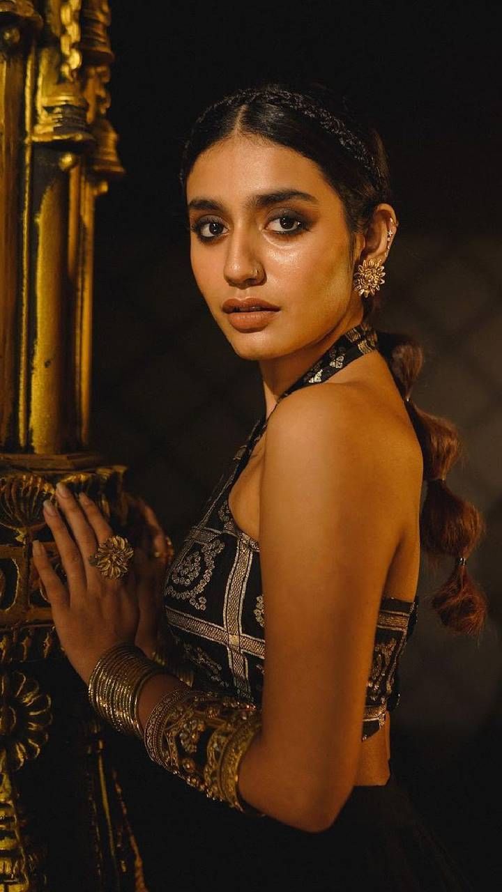 ಮಾಲಿವುಡ್​ ಬ್ಯೂಟಿ ಪ್ರಿಯಾ ಪ್ರಕಾಶ್ ವಾರಿಯರ್ ಹೊಸ ಫೋಟೋಶೂಟ್​ನಲ್ಲಿ ಮಿಂಚಿದ್ದಾರೆ.