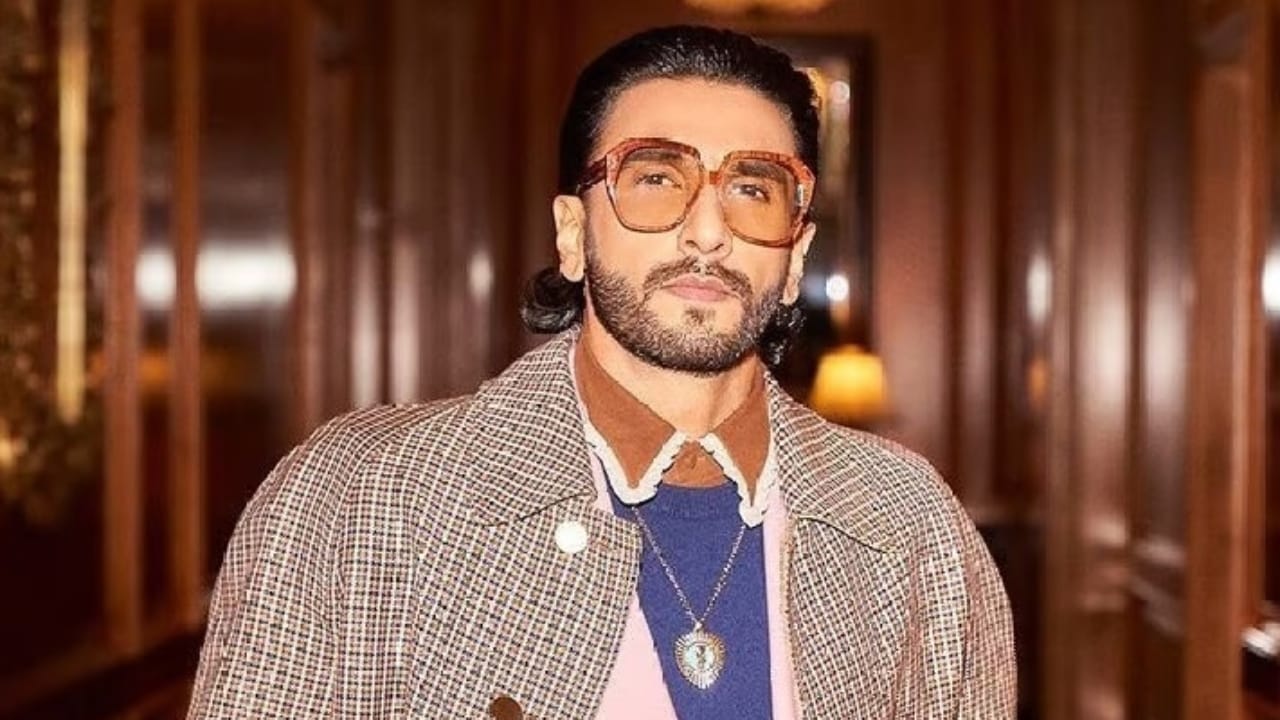 ರಣವೀರ್ ಸಿಂಗ್ಗೆ ಆರ್ಥಿಕ ಸಂಕಷ್ಟ? ಒಟ್ಟೊಟ್ಟಿಗೆ ಎರಡು ಫ್ಲಾಟ್ ಮಾರಿದ ನಟ ರಣವೀರ್ ಸಿಂಗ್ಗೆ ಆರ್ಥಿಕ ಸಂಕಷ್ಟ? ಒಟ್ಟೊಟ್ಟಿಗೆ ಎರಡು ಫ್ಲಾಟ್ ಮಾರಿದ ನಟ