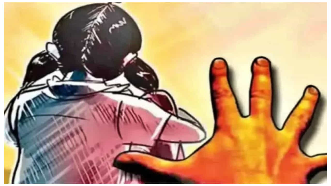 ಬಾಲಕಿ ಮೇಲೆ ಅತ್ಯಾಚಾರ- ಪೋಕ್ಸೊ ಕಾಯ್ದೆಯಡಿ ಶಾಲೆಯಲ್ಲೇ ಶಿಕ್ಷಕ ಅರೆಸ್ಟ್​
