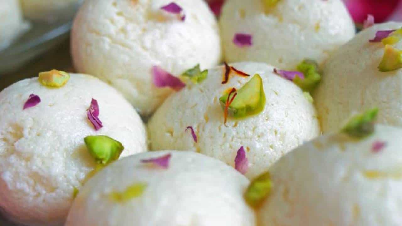 Fight for Rasgulla: ಉತ್ತರ ಪ್ರದೇಶ: ಮದುವೆ ಮನೆಯಲ್ಲಿ ರಸಗುಲ್ಲಕ್ಕಾಗಿ ಹೊಡೆದಾಟ, 6 ಮಂದಿಗೆ ಗಂಭೀರ ಗಾಯ Fight for Rasgulla: ಉತ್ತರ ಪ್ರದೇಶ: ಮದುವೆ ಮನೆಯಲ್ಲಿ ರಸಗುಲ್ಲಕ್ಕಾಗಿ ಹೊಡೆದಾಟ, 6 ಮಂದಿಗೆ ಗಂಭೀರ ಗಾಯ