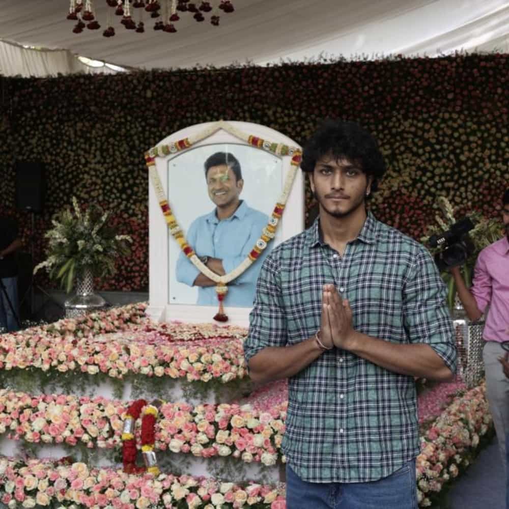 ಇಂದ್ರಜಿತ್ ಲಂಕೇಶ್ ನಿರ್ದೇಶನದಲ್ಲಿ ಮೂಡಿಬರುತ್ತಿರುವ ಈ ಚಿತ್ರದ ಚಿತ್ರೀಕರಣ ಬಿರುಸಿನಿಂದ ಸಾಗಿದೆ. ಇತ್ತೀಚೆಗೆ ನಾಯಕ ಸಮರ್ಜಿತ್ ಲಂಕೇಶ್ ಹುಟ್ಟುಹಬ್ಬವನ್ನು ಚಿತ್ರತಂಡದ ಸದಸ್ಯರು ಆಚರಿಸಿದ್ದಾರೆ.