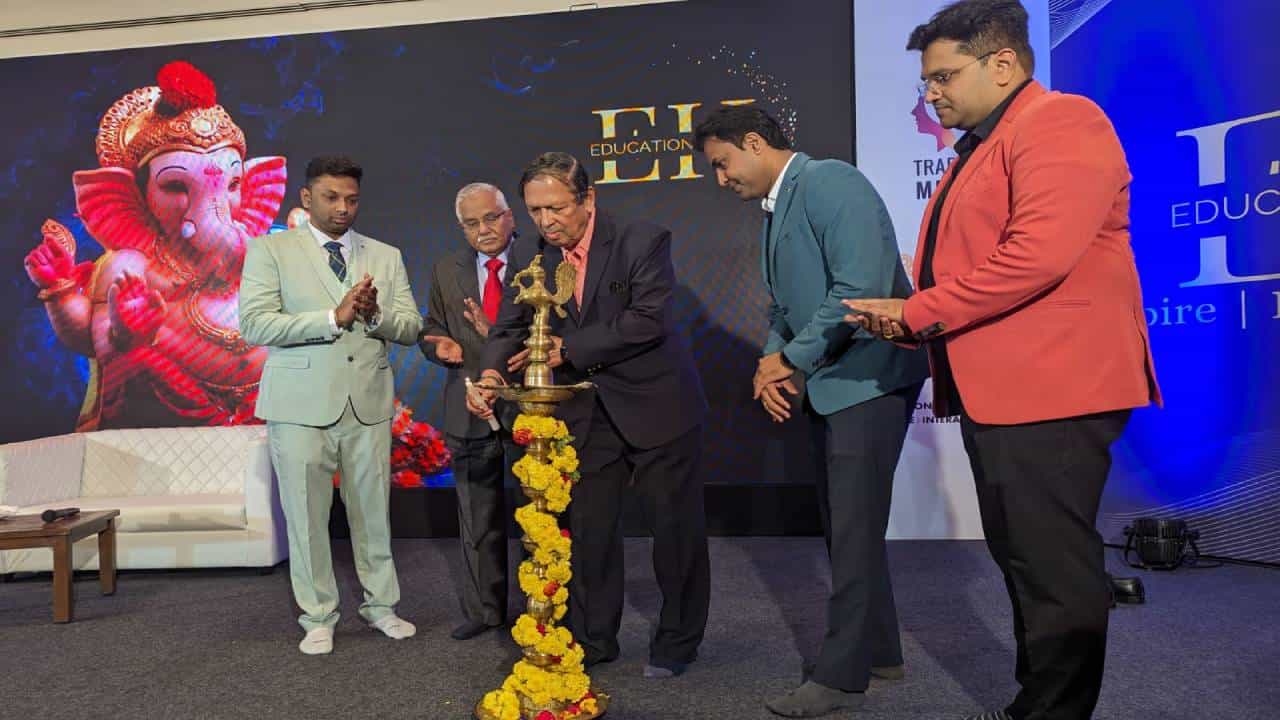 ವಾರಕ್ಕೆ 70 ಗಂಟೆ ಕೆಲಸ ಮಾಡುವ ಅಗತ್ಯವಿಲ್ಲ -ನ್ಯಾಯಮೂರ್ತಿ ಸಂತೋಷ್ ಹೆಗ್ಡೆ ವಾರಕ್ಕೆ 70 ಗಂಟೆ ಕೆಲಸ ಮಾಡುವ ಅಗತ್ಯವಿಲ್ಲ -ನ್ಯಾಯಮೂರ್ತಿ ಸಂತೋಷ್ ಹೆಗ್ಡೆ