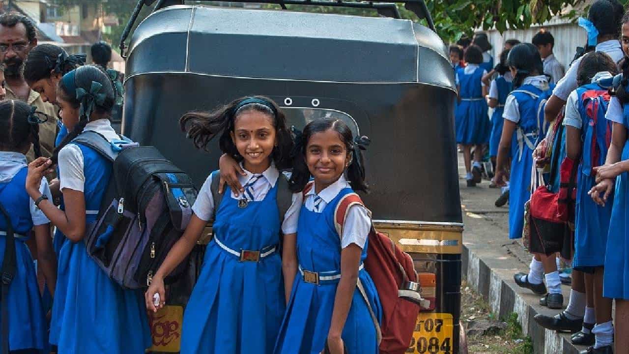 ಸುಕನ್ಯಾ ಸಮೃದ್ಧಿ ಯೋಜನೆ: ತಿಂಗಳಿಗೆ 1,000 ರೂ ಕಟ್ಟಿದರೆ ಎಷ್ಟು ರಿಟರ್ನ್ ಸಿಗುತ್ತದೆ? ಇಲ್ಲಿದೆ ಡೀಟೇಲ್ಸ್