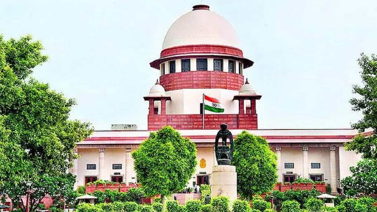 Supreme Court: ಹಿಂಡನ್ಬರ್ಗ್ ವರದಿಯೇ ಸತ್ಯ ಅಲ್ಲ, ಸೆಬಿ ತನಿಖೆ ಮುಗಿಯಲಿ: ಆದೇಶ ಕಾಯ್ದಿರಿಸಿದ ಸುಪ್ರೀಂಕೋರ್ಟ್; ಅದಾನಿ ಕಂಪನಿ ನಿರಾಳ Supreme Court: ಹಿಂಡನ್ಬರ್ಗ್ ವರದಿಯೇ ಸತ್ಯ ಅಲ್ಲ, ಸೆಬಿ ತನಿಖೆ ಮುಗಿಯಲಿ: ಆದೇಶ ಕಾಯ್ದಿರಿಸಿದ ಸುಪ್ರೀಂಕೋರ್ಟ್; ಅದಾನಿ ಕಂಪನಿ ನಿರಾಳ