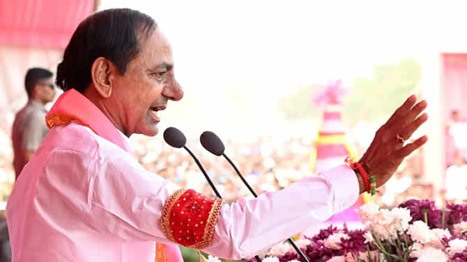 ತೆಲಂಗಾಣ ಮುಖ್ಯಮಂತ್ರಿ ಕೆಸಿಆರ್ ಹೆಲಿಕಾಪ್ಟರ್ ನಲ್ಲಿ ತಾಂತ್ರಿಕ ದೋಷ