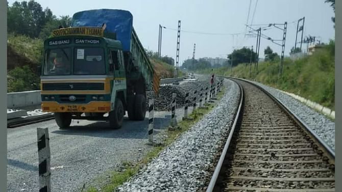 ಬೆಳ್ಳಂದೂರು-ಕರ್ಮೇಲರಂ ನಡುವಿನ ಡಬ್ಲಿಂಗ್ 2024ರ ಮಾರ್ಚ್ನಲ್ಲಿ ಪೂರ್ಣ ಬೆಳ್ಳಂದೂರು-ಕರ್ಮೇಲರಂ ನಡುವಿನ ಡಬ್ಲಿಂಗ್ 2024ರ ಮಾರ್ಚ್ನಲ್ಲಿ ಪೂರ್ಣ