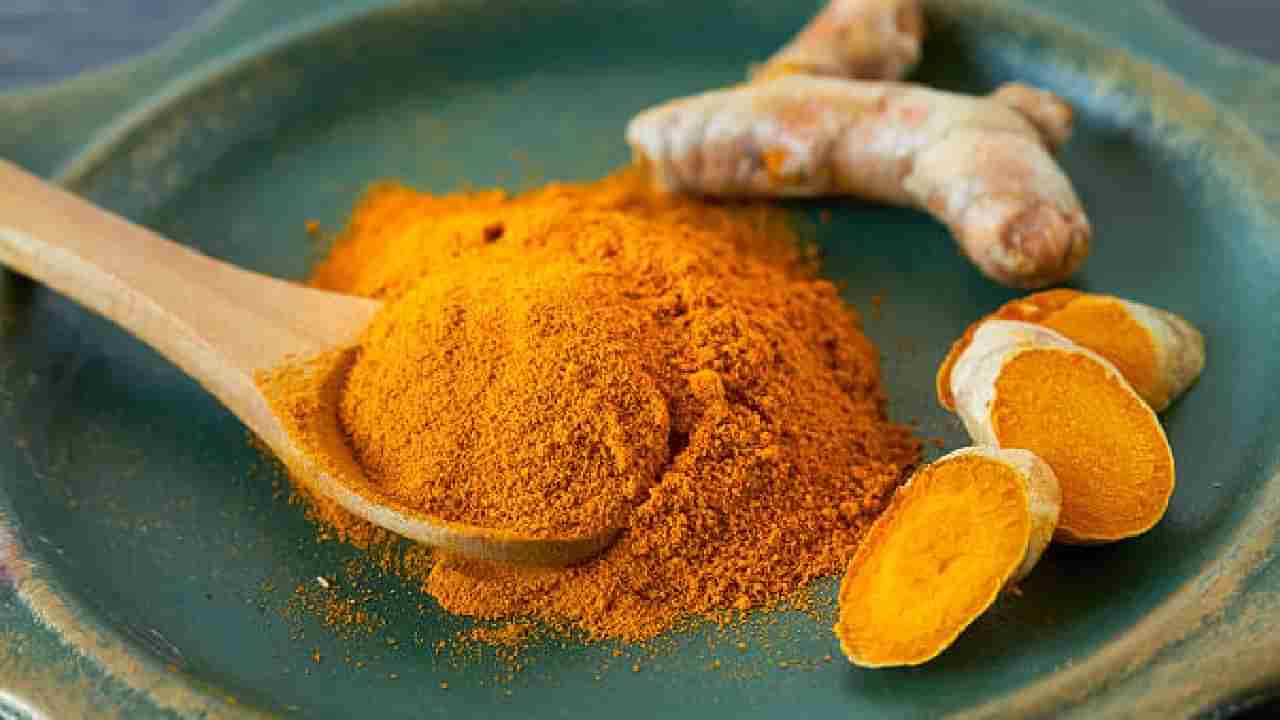 Turmeric Side Effects: ಅರಿಶಿನವನ್ನು ಹೆಚ್ಚು ಬಳಸುತ್ತೀರಾ?; ಅದರ ತೊಂದರೆಗಳ ಬಗ್ಗೆಯೂ ನಿಮಗೆ ತಿಳಿದಿರಲಿ