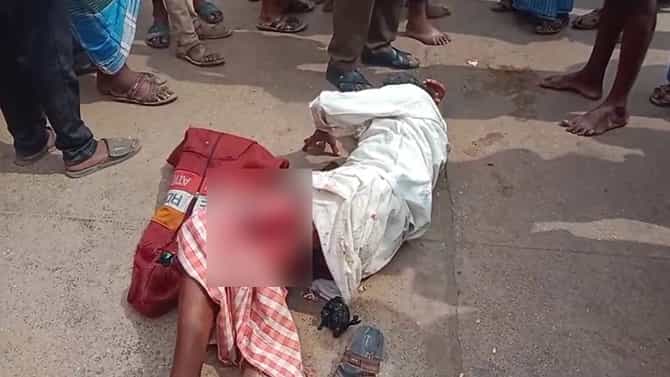 ಸಮಯಕ್ಕೆ ಸರಿಯಾಗಿ ಬಾರದ ಆಂಬ್ಯುಲೆನ್ಸ್​; ರಸ್ತೆಯಲ್ಲಿ ನೋವಿನಿಂದ ನರಳಾಟ