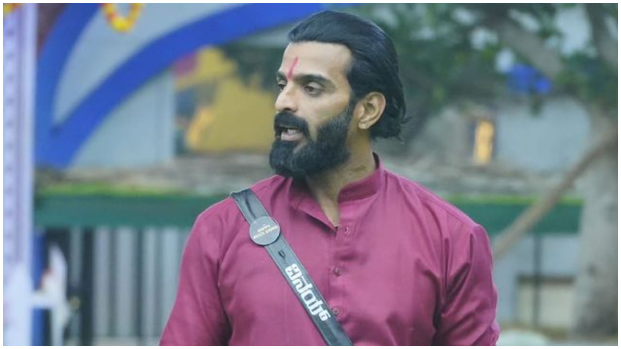 ‘ನಾನು, ಸಂತೋಷ್ ಜೋಕರ್ ರೀತಿ ಕಾಣುತ್ತಿದ್ವಿ’; ಎಲ್ಲರ ಎದುರು ತಪ್ಪು ಒಪ್ಪಿಕೊಂಡ ವಿನಯ್ ‘ನಾನು, ಸಂತೋಷ್ ಜೋಕರ್ ರೀತಿ ಕಾಣುತ್ತಿದ್ವಿ’; ಎಲ್ಲರ ಎದುರು ತಪ್ಪು ಒಪ್ಪಿಕೊಂಡ ವಿನಯ್