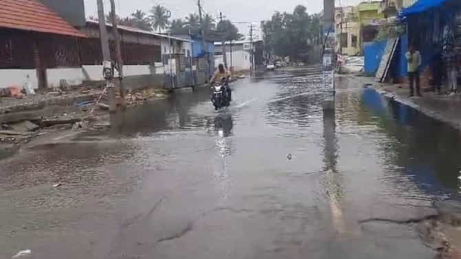 ಬೆಂಗಳೂರಿನಲ್ಲಿ ಮಳೆ ಅವಾಂತರ: BBMP ವಿರುದ್ಧ ಜನರ ಆಕ್ರೋಶ