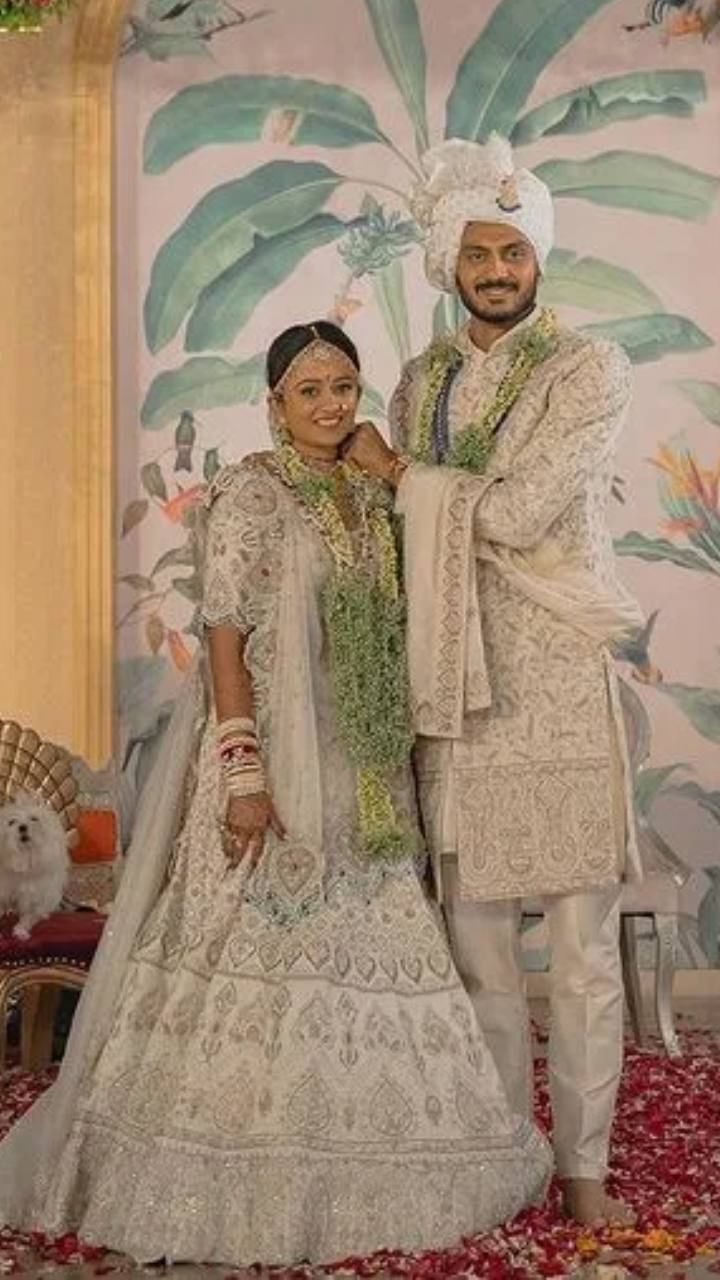 ಭಾರತದ ಹಲವು ಶ್ರೇಷ್ಠ ಕ್ರಿಕೆಟಿಗರಿಗೆ ಈ ವರ್ಷ ವಿಶೇಷವಾಗಿತ್ತು. ಕೆಎಲ್ ರಾಹುಲ್, ಶಾರ್ದೂಲ್ ಠಾಕೂರ್ ಸೇರಿದಂತೆ ಹಲವು ಆಟಗಾರರು ದಾಂಪತ್ಯ ಜೀವನಕ್ಕೆ ಕಾಲಿಟ್ಟರು.