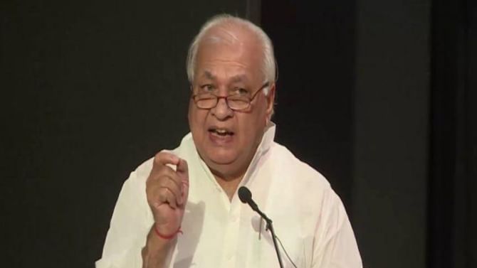 ಕೇರಳದ ಆರ್ಥಿಕ ಪರಿಸ್ಥಿತಿ: ಕೇಂದ್ರಕ್ಕೆ ವರದಿ ಸಲ್ಲಿಸಲು ರಾಜ್ಯಪಾಲರ ಚಿಂತನೆ ಕೇರಳದ ಆರ್ಥಿಕ ಪರಿಸ್ಥಿತಿ: ಕೇಂದ್ರಕ್ಕೆ ವರದಿ ಸಲ್ಲಿಸಲು ರಾಜ್ಯಪಾಲರ ಚಿಂತನೆ