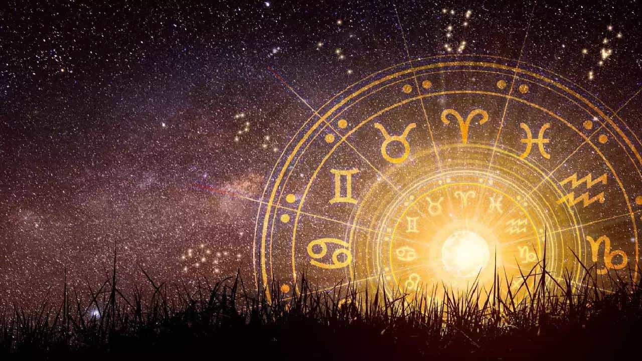 Horoscope 7 Dec: ದಿನಭವಿಷ್ಯ, ಈ ರಾಶಿಯವರು ಪ್ರತಿಸ್ಪರ್ಧಿಗಳಿಗೆ ಸರಿಯಾದ ಸ್ಪರ್ಧೆಯನ್ನು ಕೊಡುವಿರಿ Horoscope 7 Dec: ದಿನಭವಿಷ್ಯ, ಈ ರಾಶಿಯವರು ಪ್ರತಿಸ್ಪರ್ಧಿಗಳಿಗೆ ಸರಿಯಾದ ಸ್ಪರ್ಧೆಯನ್ನು ಕೊಡುವಿರಿ