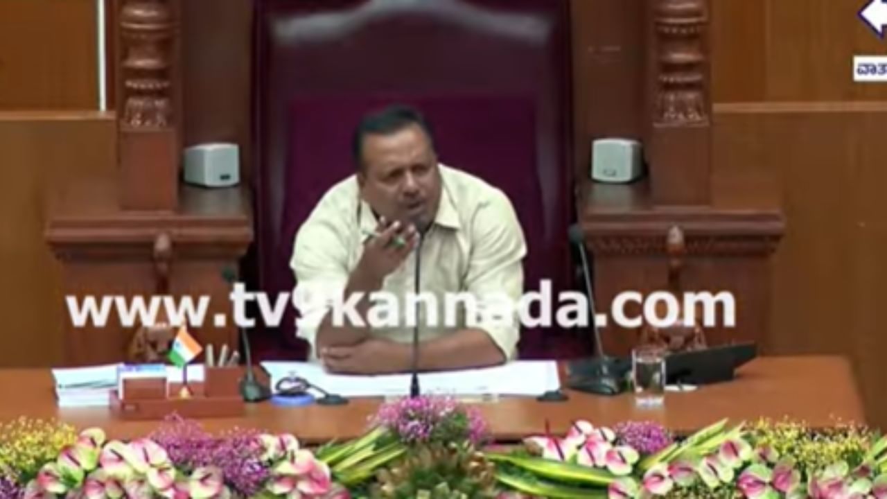 Belagavi session: ಬೆಳಗಾವಿ ಅಧಿವೇಶನಕ್ಕೆ ಮೂರನೇ ದಿನವೂ ಪ್ರತಿಭಟನೆ ಕಾವು, ರೈತರಿಂದ ಸರ್ಕಾರದ ವಿರುದ್ಧ ಆಕ್ರೋಶ