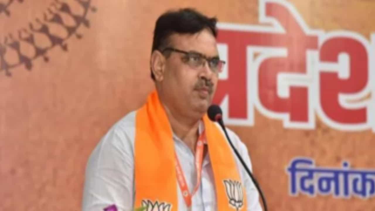 Rajasthan New CM: ರಾಜಸ್ಥಾನದ ನೂತನ ಮುಖ್ಯಮಂತ್ರಿಯಾಗಿ ಭಜನ್ಲಾಲ್ ಶರ್ಮಾ ಆಯ್ಕೆ Rajasthan New CM: ರಾಜಸ್ಥಾನದ ನೂತನ ಮುಖ್ಯಮಂತ್ರಿಯಾಗಿ ಭಜನ್ಲಾಲ್ ಶರ್ಮಾ ಆಯ್ಕೆ