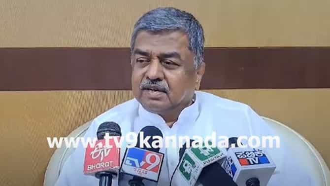 ಕರ್ನಾಟಕದ ಬಗ್ಗೆ ಒಂದು ದಿನವಾದ್ರು ಜೋಶಿ ಮಾತನಾಡಿದ್ದಾರಾ? ಬಿಕ ಹರಿಪ್ರಸಾದ್