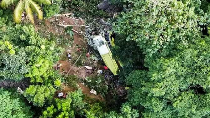 ಬ್ರೇಕ್​ ಫೇಲ್​ ಆಗಿ ಕಂದಕಕ್ಕೆ ಬಿದ್ದ ಬಸ್​, 17 ಪ್ರಯಾಣಿಕರು ಸಾವು