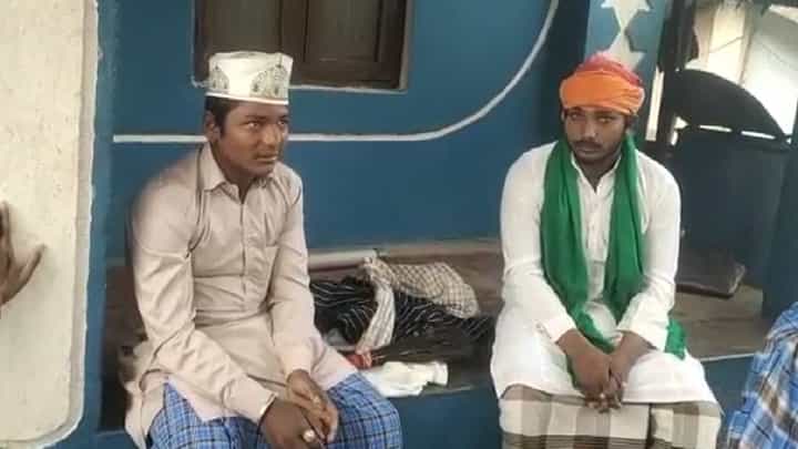 ಉತ್ತರ ಕನ್ನಡ: ಫಕೀರರ ವೇಷದಲ್ಲಿ ಅಮಾಯಕರನ್ನ ಮೋಸ ಮಾಡ್ತಿದ್ದ ಯುವಕರು ವಶಕ್ಕೆ ಉತ್ತರ ಕನ್ನಡ: ಫಕೀರರ ವೇಷದಲ್ಲಿ ಅಮಾಯಕರನ್ನ ಮೋಸ ಮಾಡ್ತಿದ್ದ ಯುವಕರು ವಶಕ್ಕೆ