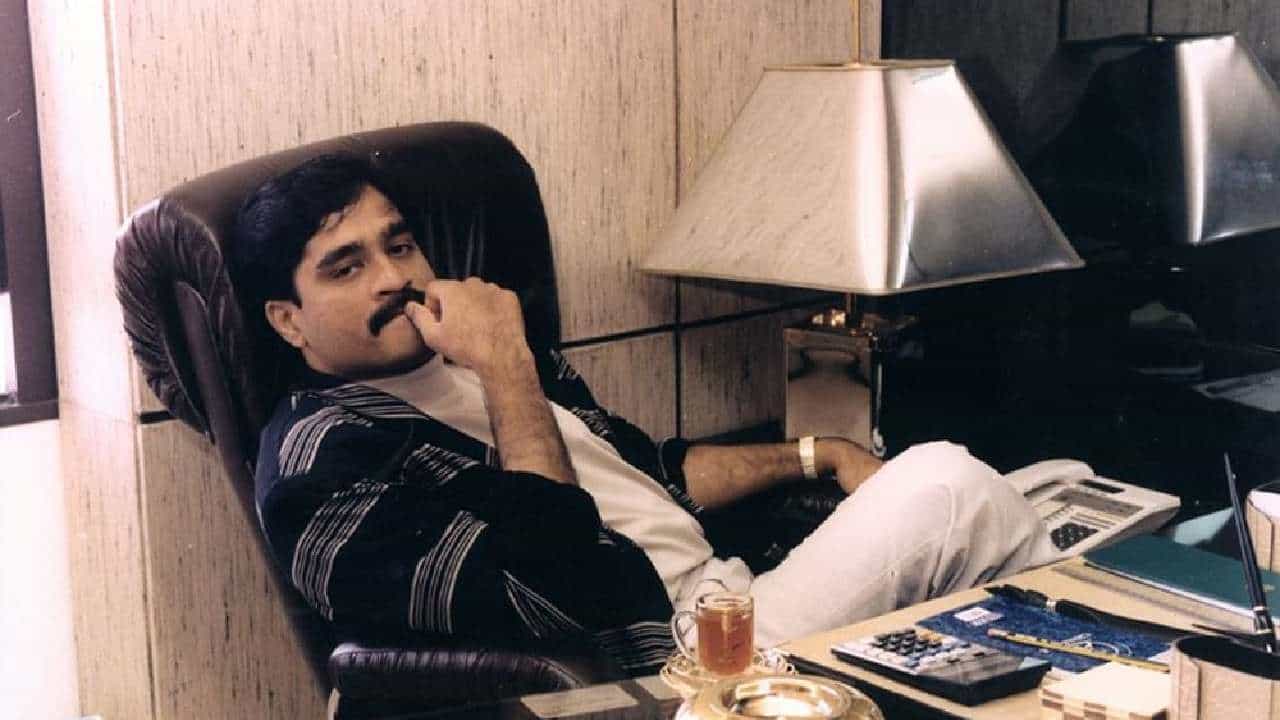 Dawood Ibrahim: ಭೂಗತ ಪಾತಕಿ ದಾವೂದ್ ಇಬ್ರಾಹಿಂ ಆಸ್ಪತ್ರೆಗೆ ದಾಖಲು; ವಿಷಪ್ರಾಶನದ ಶಂಕೆ Dawood Ibrahim: ಭೂಗತ ಪಾತಕಿ ದಾವೂದ್ ಇಬ್ರಾಹಿಂ ಆಸ್ಪತ್ರೆಗೆ ದಾಖಲು; ವಿಷಪ್ರಾಶನದ ಶಂಕೆ