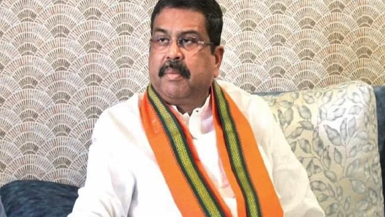 ಸುಪ್ರೀಂ ತೀರ್ಪು ಜಮ್ಮು ಕಾಶ್ಮೀರದ ಜನರ ಕನಸು ನನಸಾಗಿಸಲು ಚೈತನ್ಯ ನೀಡುತ್ತದೆ: ಧರ್ಮೇಂದ್ರ ಪ್ರಧಾನ್ ಸುಪ್ರೀಂ ತೀರ್ಪು ಜಮ್ಮು ಕಾಶ್ಮೀರದ ಜನರ ಕನಸು ನನಸಾಗಿಸಲು ಚೈತನ್ಯ ನೀಡುತ್ತದೆ: ಧರ್ಮೇಂದ್ರ ಪ್ರಧಾನ್