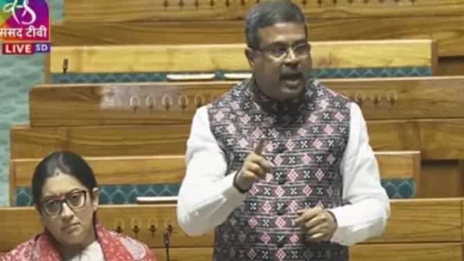 ಬಂಗಾಳದಲ್ಲಿ ಭ್ರಷ್ಟಾಚಾರ; ಟಿಎಂಸಿ ವಿರುದ್ಧ ಧರ್ಮೇಂದ್ರ ಪ್ರಧಾನ್ ವಾಗ್ದಾಳಿ