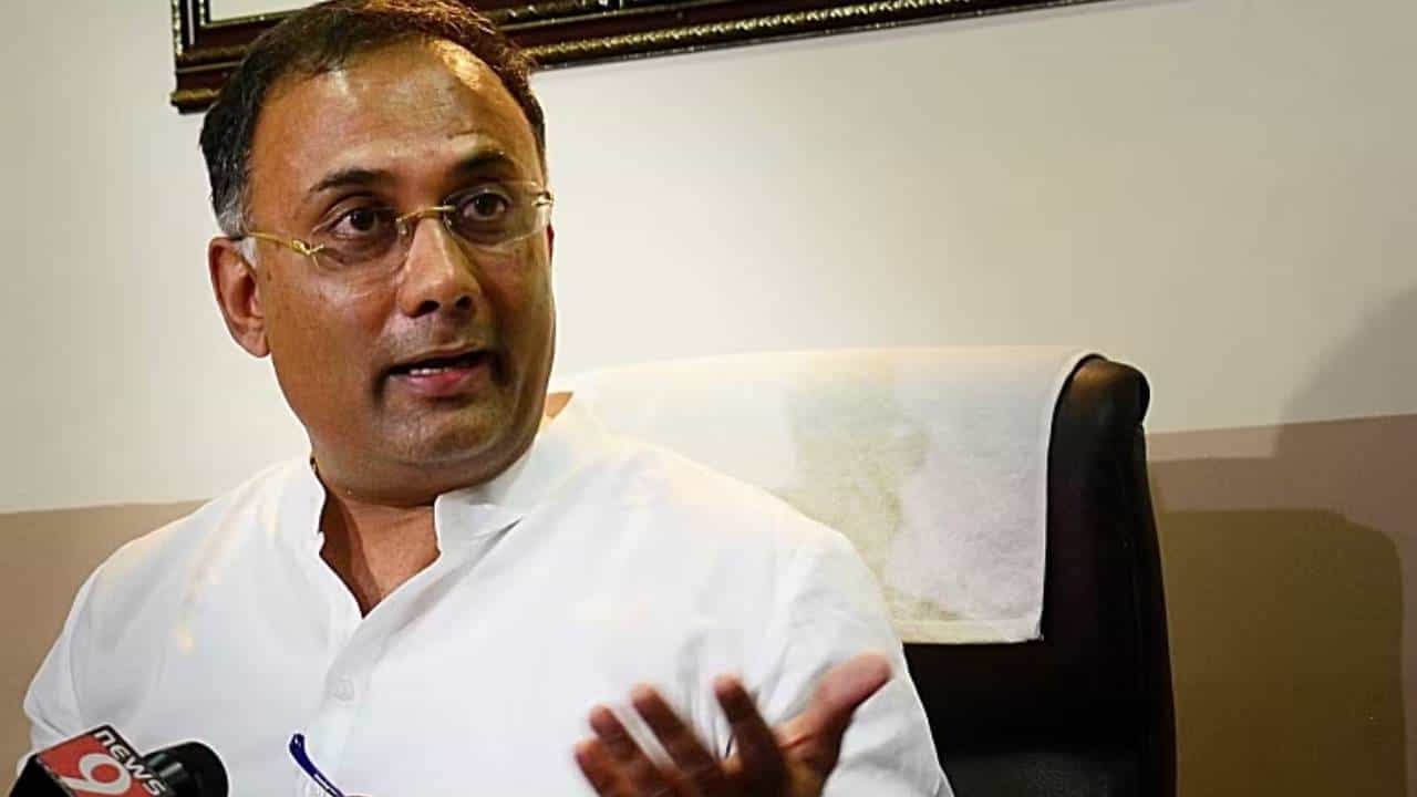 ರಾಜ್ಯಾದ್ಯಂತ ಡಯಾಲಿಸಿಸ್ ಕೇಂದ್ರಗಳ ಸಿಬ್ಬಂದಿ ಮುಷ್ಕರ: ಸಚಿವ ದಿನೇಶ್ ಗುಂಡೂರಾವ್ ಹೇಳಿದ್ದಿಷ್ಟು ರಾಜ್ಯಾದ್ಯಂತ ಡಯಾಲಿಸಿಸ್ ಕೇಂದ್ರಗಳ ಸಿಬ್ಬಂದಿ ಮುಷ್ಕರ: ಸಚಿವ ದಿನೇಶ್ ಗುಂಡೂರಾವ್ ಹೇಳಿದ್ದಿಷ್ಟು