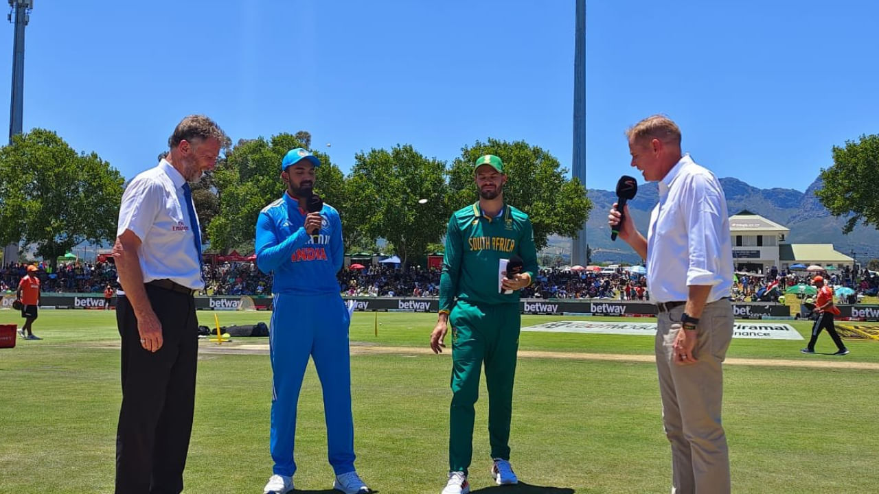 IND vs SA: ಟೀಂ ಇಂಡಿಯಾದಲ್ಲಿ 2 ಬದಲಾವಣೆ; ಆರ್ಸಿಬಿ ಆಟಗಾರರನಿಗೆ ಚೊಚ್ಚಲ ಅವಕಾಶ..! IND vs SA: ಟೀಂ ಇಂಡಿಯಾದಲ್ಲಿ 2 ಬದಲಾವಣೆ; ಆರ್ಸಿಬಿ ಆಟಗಾರರನಿಗೆ ಚೊಚ್ಚಲ ಅವಕಾಶ..!