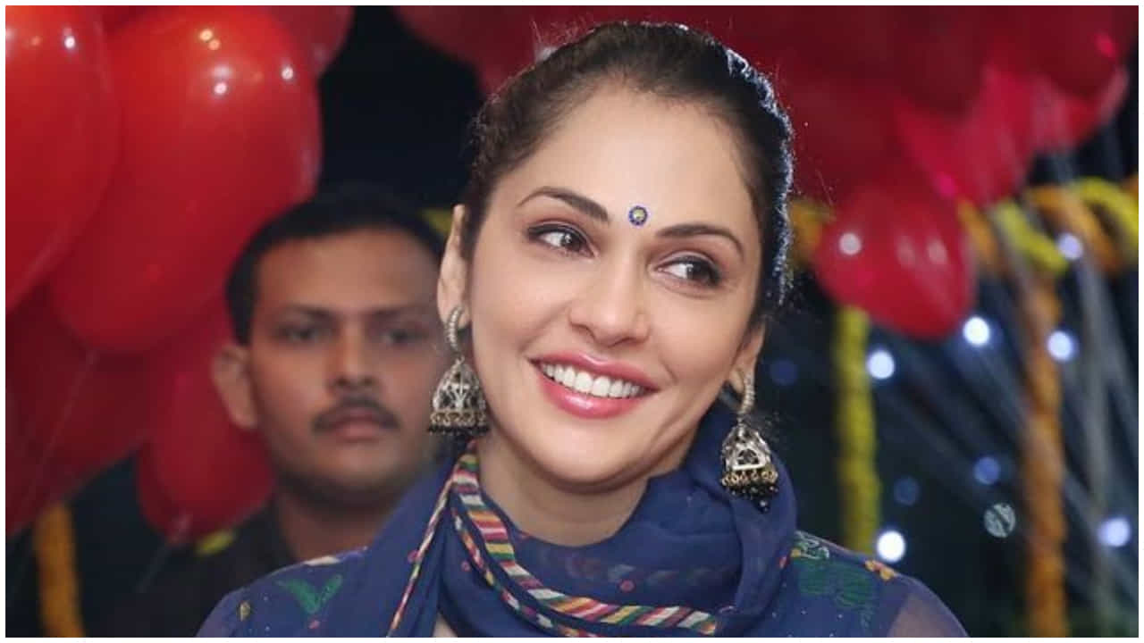 ‘ಸೂರ್ಯವಂಶ’ ಚಿತ್ರದ ನಟಿಯ 14 ವರ್ಷ ದಾಂಪತ್ಯ ಅಂತ್ಯ; ಡಿವೋರ್ಸ್ ನೀಡಿದ ಇಶಾ ಕೊಪ್ಪಿಕರ್ ‘ಸೂರ್ಯವಂಶ’ ಚಿತ್ರದ ನಟಿಯ 14 ವರ್ಷ ದಾಂಪತ್ಯ ಅಂತ್ಯ; ಡಿವೋರ್ಸ್ ನೀಡಿದ ಇಶಾ ಕೊಪ್ಪಿಕರ್