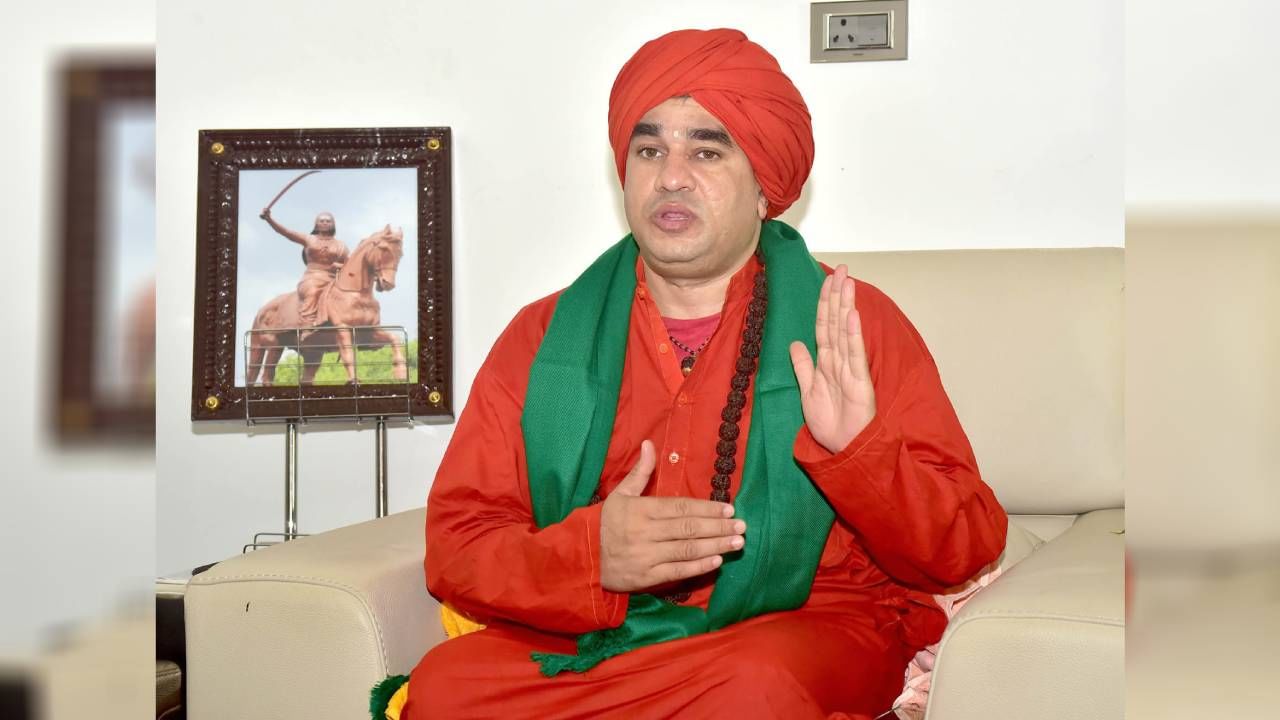 ಪಂಚಮಸಾಲಿ ಮೀಸಲಾತಿ ಹೋರಾಟ ಮತ್ತೆ ಮುನ್ನಲೆಗೆ: ಸರ್ಕಾರಗಳ ಮುಂದೆ ಸ್ವಾಮೀಜಿ ಇಟ್ಟ 2 ಬೇಡಿಕೆಗಳೇನು? ಪಂಚಮಸಾಲಿ ಮೀಸಲಾತಿ ಹೋರಾಟ ಮತ್ತೆ ಮುನ್ನಲೆಗೆ: ಸರ್ಕಾರಗಳ ಮುಂದೆ ಸ್ವಾಮೀಜಿ ಇಟ್ಟ 2 ಬೇಡಿಕೆಗಳೇನು?