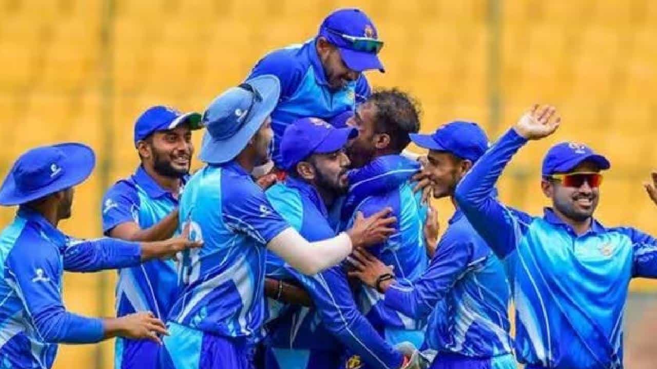 Vijay Hazare Trophy 2023: ಸೆಮಿಫೈನಲ್ಗೆ ಪ್ರವೇಶಿಸಿದ ಕರ್ನಾಟಕ Vijay Hazare Trophy 2023: ಸೆಮಿಫೈನಲ್ಗೆ ಪ್ರವೇಶಿಸಿದ ಕರ್ನಾಟಕ