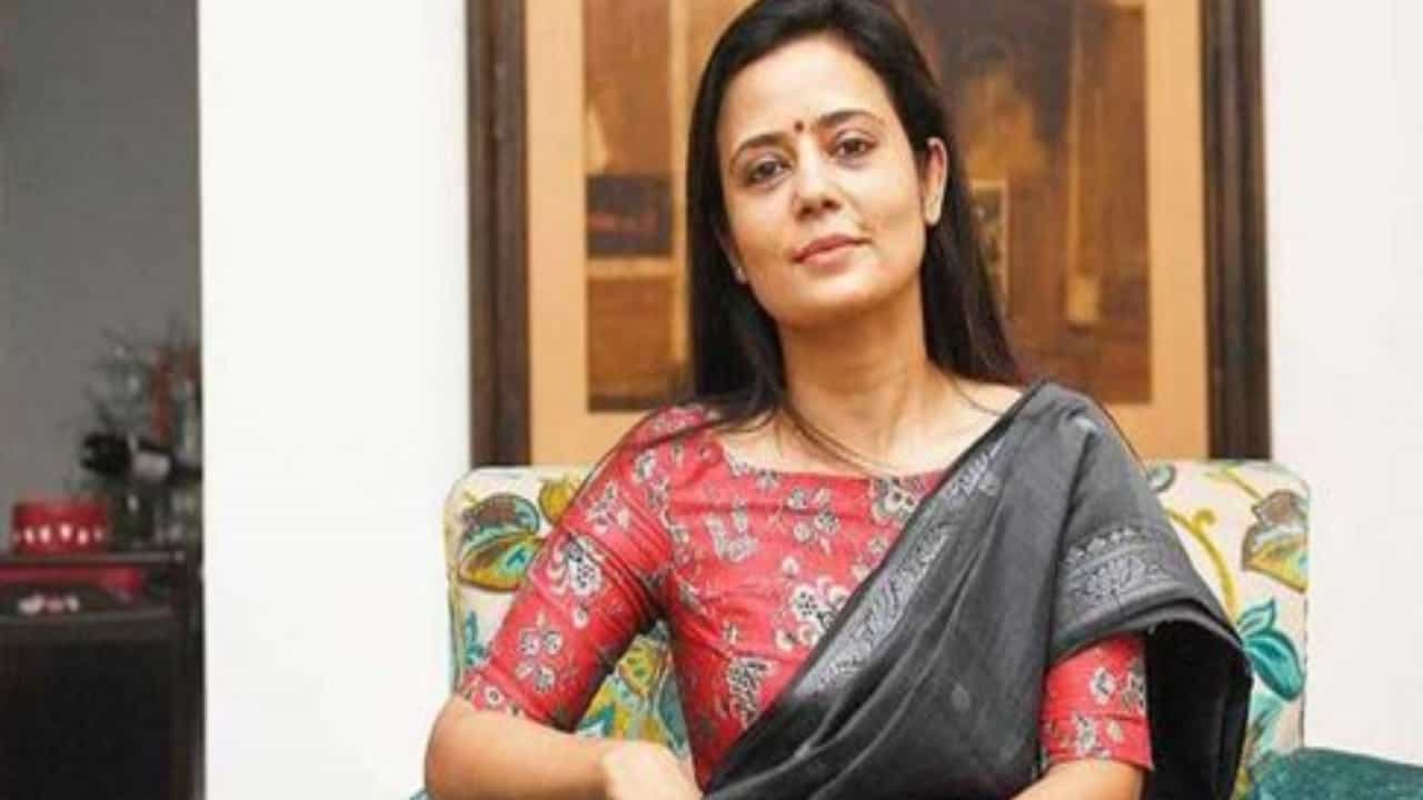 'ಪ್ರಶ್ನೆಗಾಗಿ ನಗದು' ಪ್ರಕರಣ: ಮಹುವಾ ಮೊಯಿತ್ರಾ ಸಲ್ಲಿಸಿದ ಅರ್ಜಿ ವಿಚಾರಣೆ ಜ.3ಕ್ಕೆ ಮುಂದೂಡಿದ ಸುಪ್ರೀಂ 'ಪ್ರಶ್ನೆಗಾಗಿ ನಗದು' ಪ್ರಕರಣ: ಮಹುವಾ ಮೊಯಿತ್ರಾ ಸಲ್ಲಿಸಿದ ಅರ್ಜಿ ವಿಚಾರಣೆ ಜ.3ಕ್ಕೆ ಮುಂದೂಡಿದ ಸುಪ್ರೀಂ