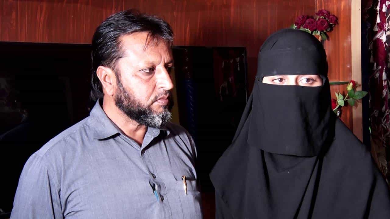 Hijab: ನಾನು ಮತ್ತೆ ಕಾಲೇಜಿಗೆ ಹೋಗುತ್ತೇನೆ, ಹಿಜಾಬ್ ವಿಚಾರಕ್ಕೆ ಸಿಎಂಗೆ ಧನ್ಯವಾದ ತಿಳಿಸಿದ ವಿದ್ಯಾರ್ಥಿನಿ ಮುಸ್ಕಾನ್ Hijab: ನಾನು ಮತ್ತೆ ಕಾಲೇಜಿಗೆ ಹೋಗುತ್ತೇನೆ, ಹಿಜಾಬ್ ವಿಚಾರಕ್ಕೆ ಸಿಎಂಗೆ ಧನ್ಯವಾದ ತಿಳಿಸಿದ ವಿದ್ಯಾರ್ಥಿನಿ ಮುಸ್ಕಾನ್